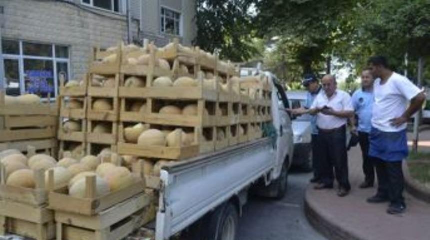 Zabıta Seyyar Satıcılara g&ouml;z a&ccedil;tırmadı