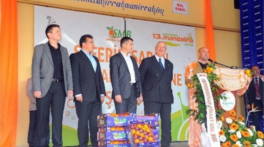 Mandalina &Uuml;reticileri Birliği Kanada'da Tanıtıldı