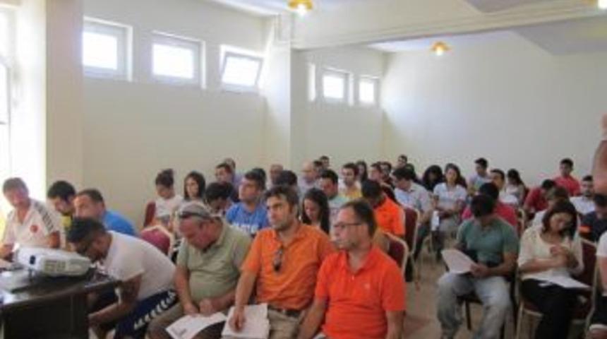 Futsal Hakem Antrenör Semineri Başladı