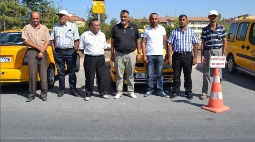 Adliye Taksi Şof&ouml;rlerinden Durak İsteği