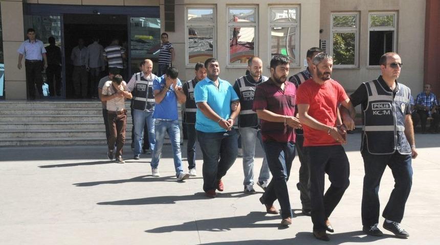 Gaziantep&rsquo;te Aralarında Bir Polisin Bulunduğu 14 Uyuşturucu Satıcısı Yakalandı