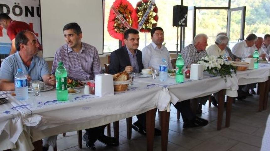 Ak Parti, Kuruluş Yıld&ouml;n&uuml;m&uuml; Yemeği D&uuml;zenledi