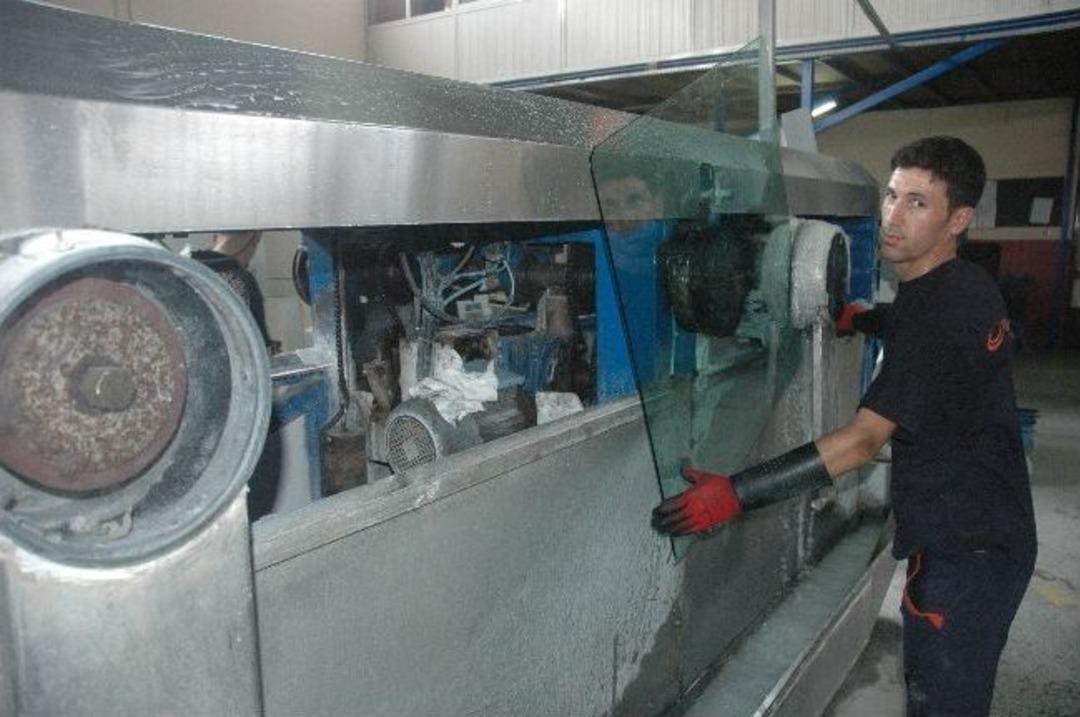 Kurşun Ge&ccedil;irmez Camlara Olan Talep Artıyor