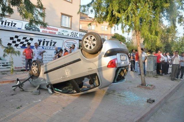 Yeni Aldığı Arabayla Kaza Yaptı