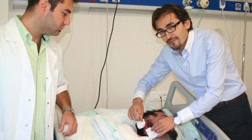 İş Kazasında Kopan Kulağı Yerine Dikildi