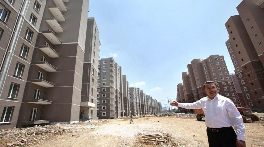 Kentsel D&ouml;n&uuml;ş&uuml;m Kapsamında Yapılan Inşaatlarda Bin Iş&ccedil;i &Ccedil;alışıyor