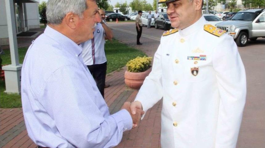 Donanma Komutanı Bastonoğlu'ndan Veda Ziyareti