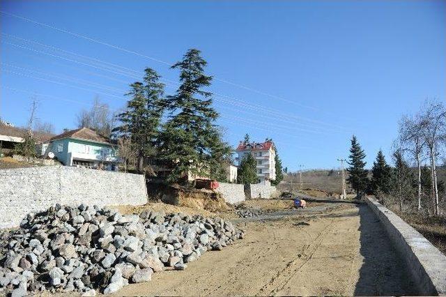 Uğurlu-karşıyaka Yolu’nda Çalışmalar Hızla Devam Ediyor 1