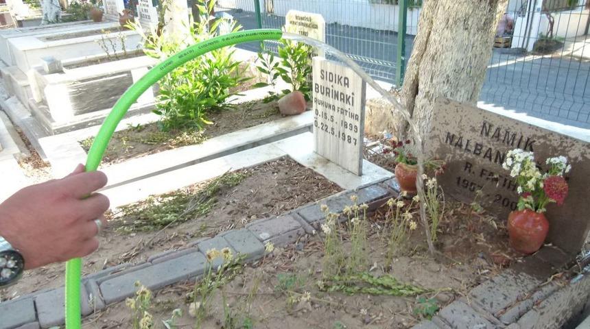 Bayram Sonrası Bodrum Mezarlıklarında Bakım &Ccedil;alışması