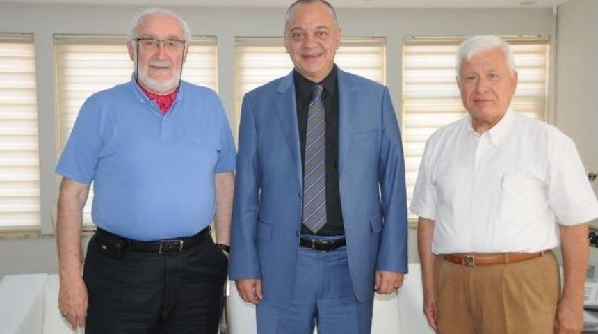 Duayen Gazetecilerden Manisa&rsquo;ya &Ouml;vg&uuml;