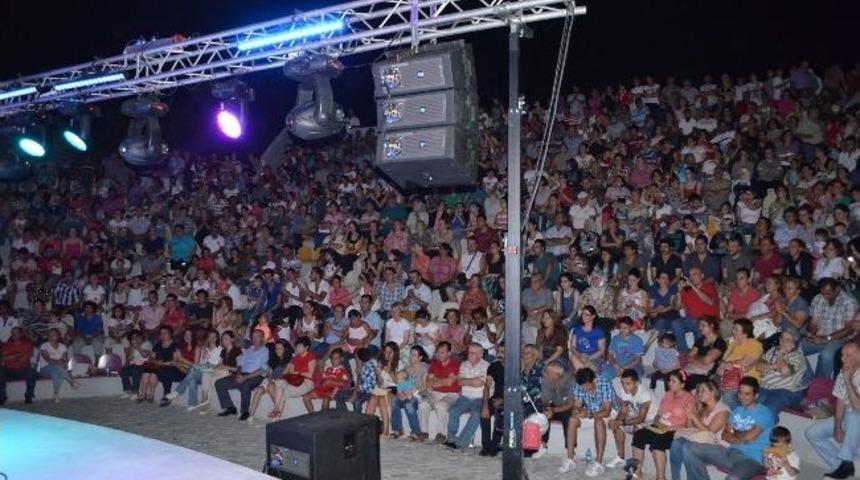 Taksim Trio S&ouml;kelileri B&uuml;y&uuml;ledi
