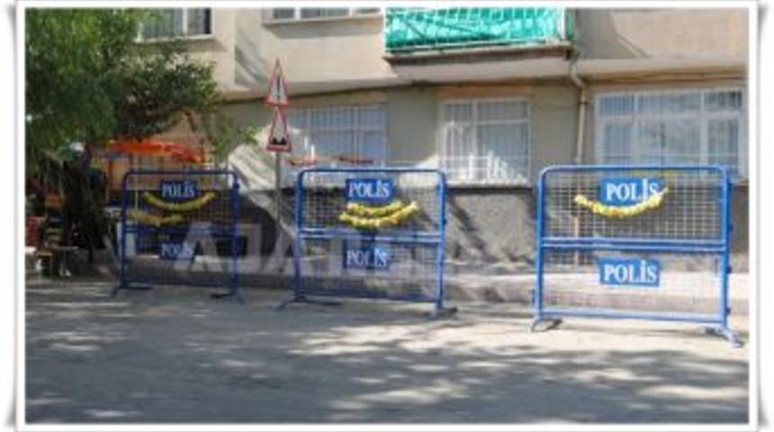 Polis barikatlarında dolmalık biber