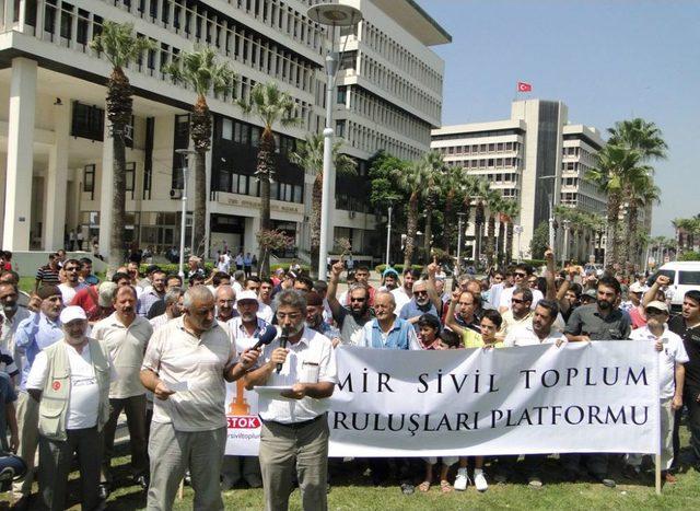 İSTOK Üyeleri, Mısır'da Hayatını Kaybedenler Için Cenaze Namazı Kıldı