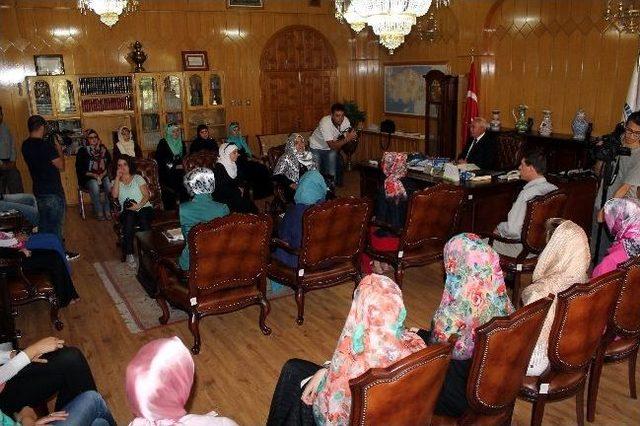 Belaruslu &Ouml;ğrencilerden M&uuml;ft&uuml; &Ouml;zbuğday&rsquo;a Ziyaret 1