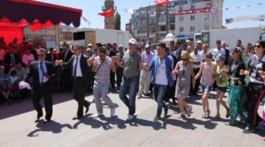 Uluslararası S&uuml;rmeli Şenlikleri Başladı