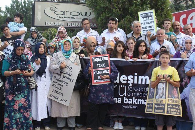 Sivil Toplum Kuruluşları Mısır'daki Katliamı Protesto Etti