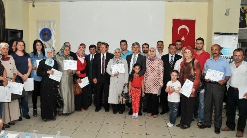 G&uuml;m&uuml;şhane&rsquo;de 120 Girişimci Sertifika Sahibi Oldu