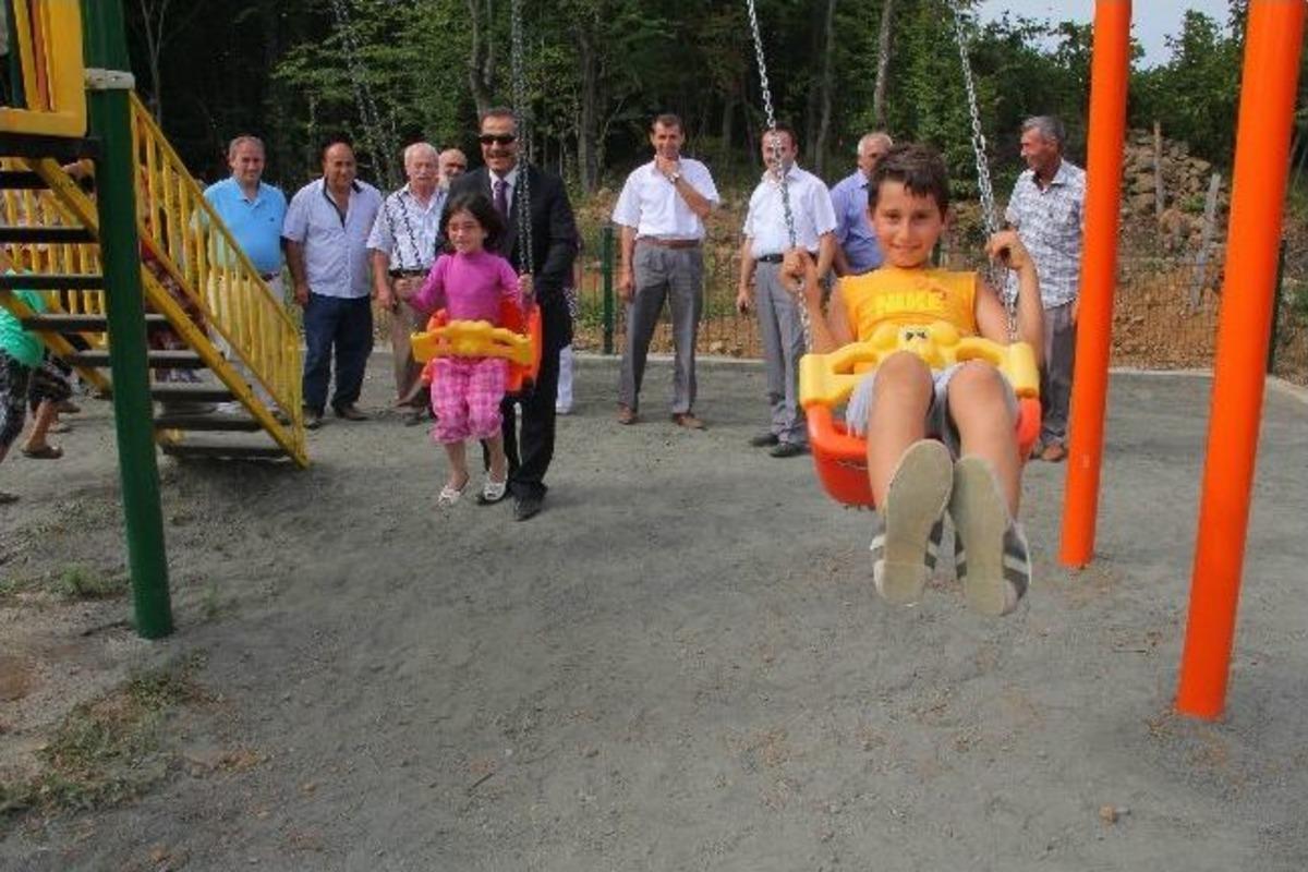 Bu İl&ccedil;enin B&uuml;t&uuml;n K&ouml;ylerine &Ccedil;ocuk Parkı Yapıldı