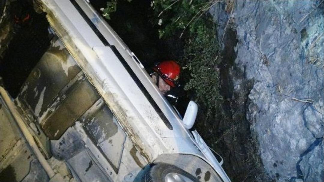 Fethiye&rsquo;de İki Kardeşin Bulunduğu Otomobil Kanala U&ccedil;tu