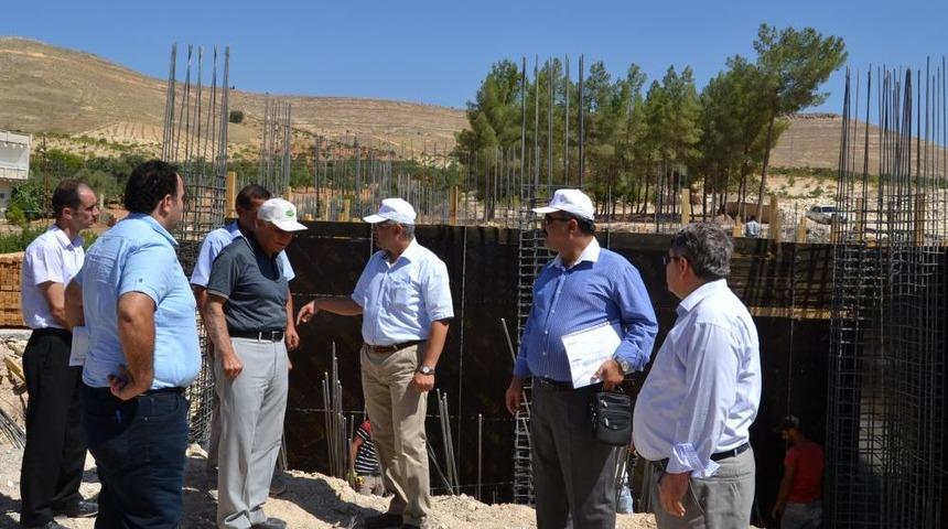 Birecik Kaymakamı, Okul Inşaatlarını Gezdi