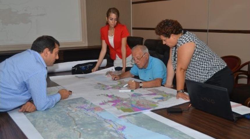 Kartepe&rsquo;nin Planları G&ouml;zden Ge&ccedil;irildi