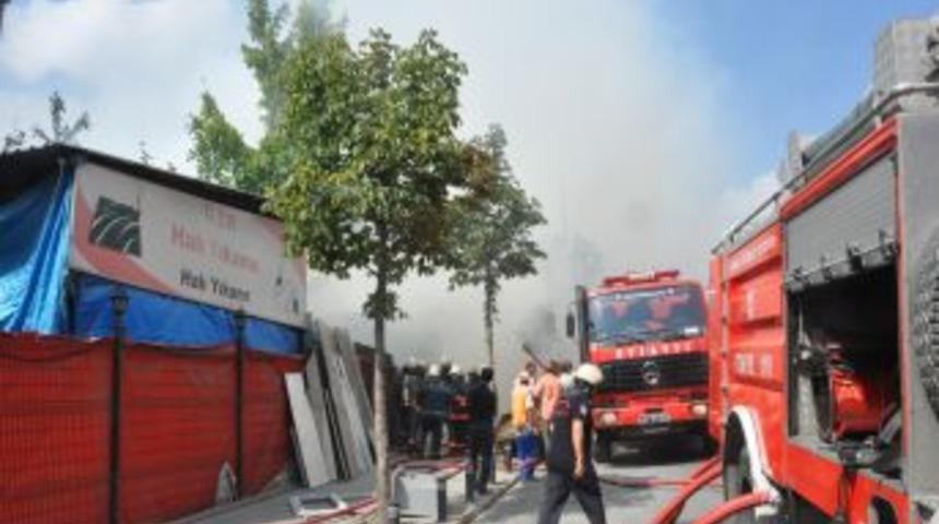 İkinci El Eşya Deposu K&uuml;l Oldu