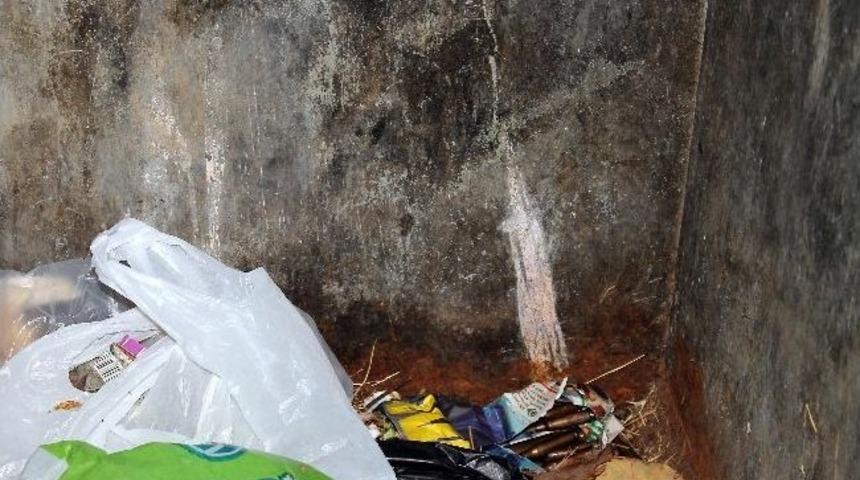 Mersin'de &Ccedil;&ouml;p Kutusunda 17 Mermi Bulundu