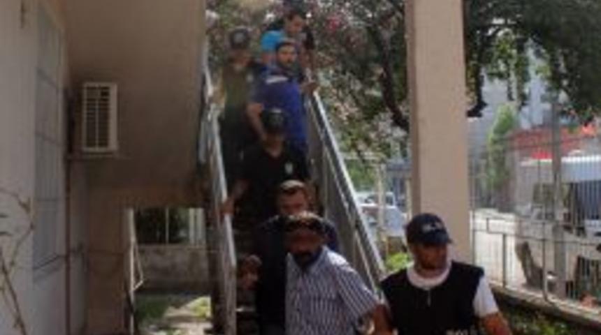 Organize Su&ccedil; &Ouml;rg&uuml;t&uuml; &Uuml;yesi 11 Kişi Yakalandı