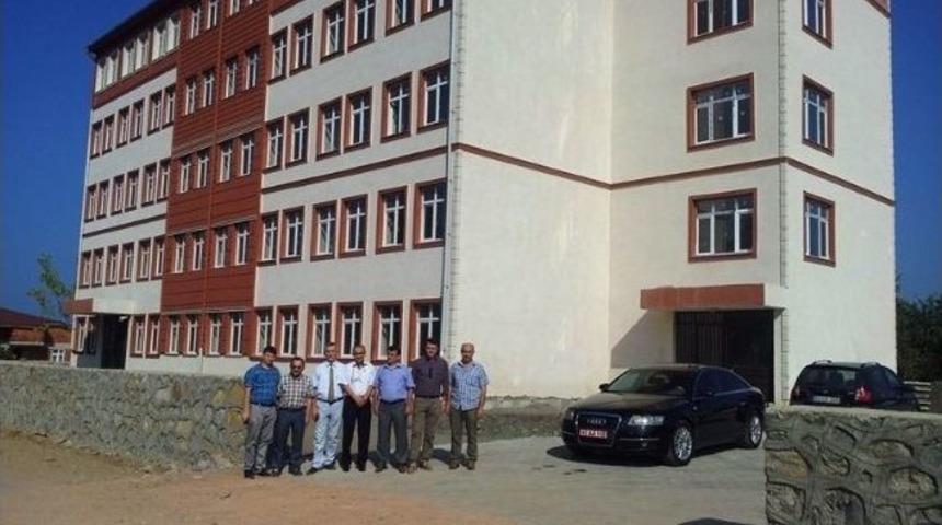 &Uuml;nye İmam Hatip Lisesi Eğitime Hazır