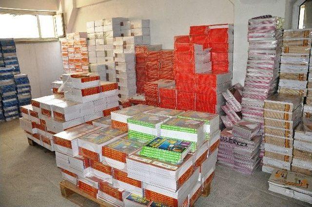 Kırklareli de Kitaplar Dağıtılmaya Başlandı 3