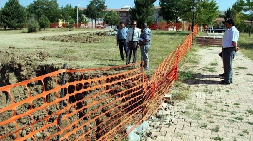 C&uuml; Rekt&ouml;r&uuml; Kocacık, Kamp&uuml;s İ&ccedil;erisinde Devam Eden &Ccedil;alışmaları İnceledi