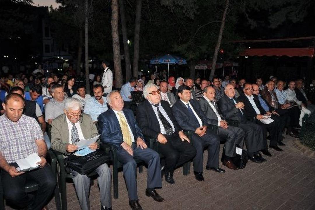 G&uuml;m&uuml;şhane&rsquo;de Şiir Y&uuml;kl&uuml; Gece