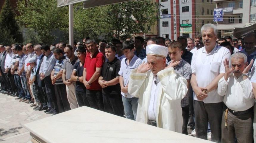 Mısır'da &Ouml;lenler I&ccedil;in Gıyabi Cenaze Namazı Kılındı