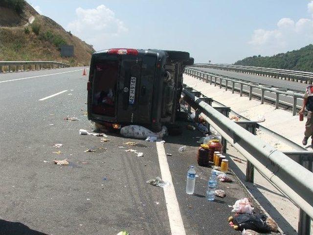 Osmaneli'de Trafik Kazası, 7 Yaralı