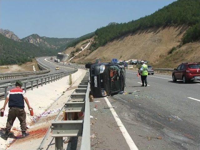 Osmaneli'de Trafik Kazası, 7 Yaralı