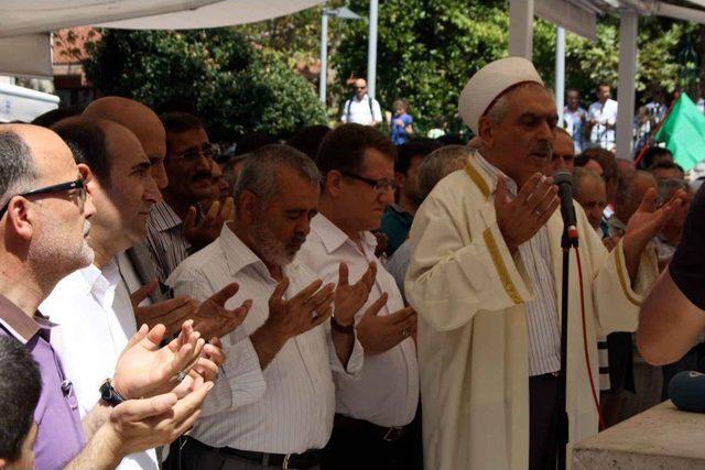 Mısır’da Ölenler Için Bursa Ulucami’de Cenaze Namazı Kılındı