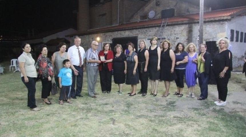 Burhaniye Gecesi Buluşturdu