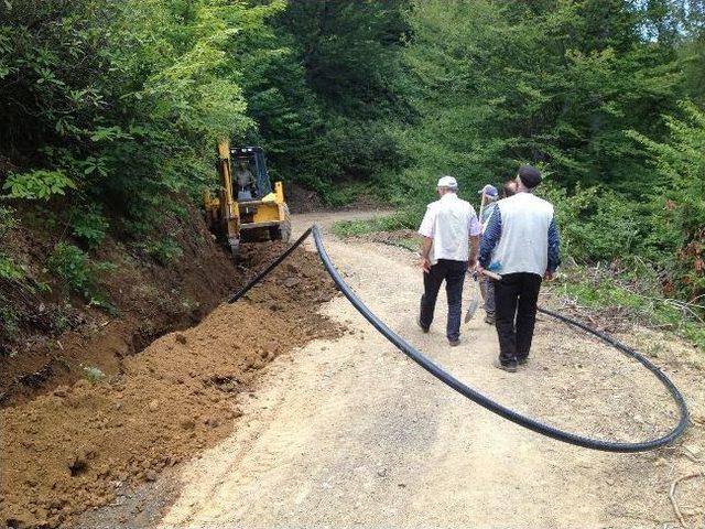 Gümeli Belediyesinden Su Hattı Ve Yol Çalışması