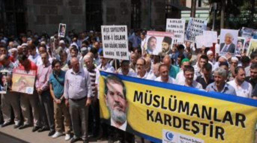 Mısır'daki M&uuml;sl&uuml;man Katliamına STK'lardan Tepki