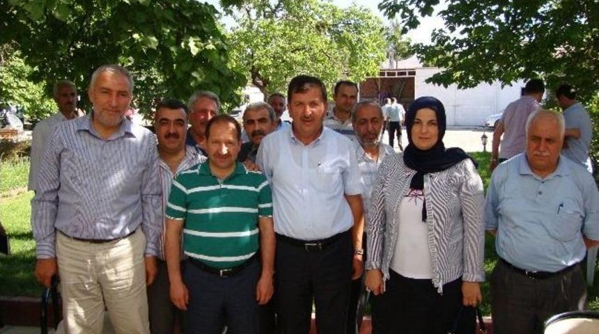 Ak Parti Milletvekili &Ouml;z&rsquo;den Bostanbaşı Beldesine Ziyaret