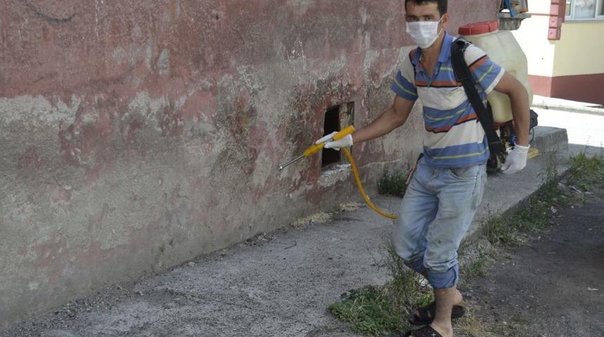 Alaplı&rsquo;da Haşerelere Karşı Ila&ccedil;lama Yapılıyor