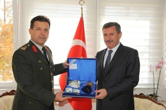 Tuğgeneral Yılmaz, Kütahya'da