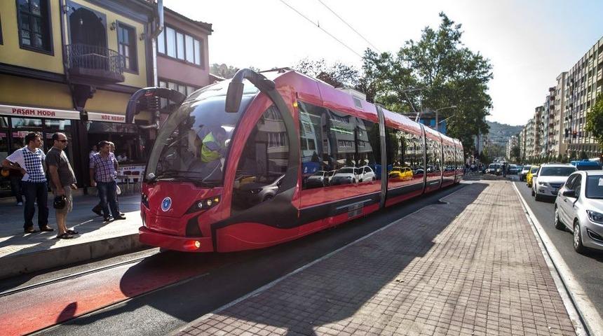 Yerli Tramvay İpekb&ouml;ceği, &Ouml;nce Kum Torbası, Sonra Yolcu Taşıyacak