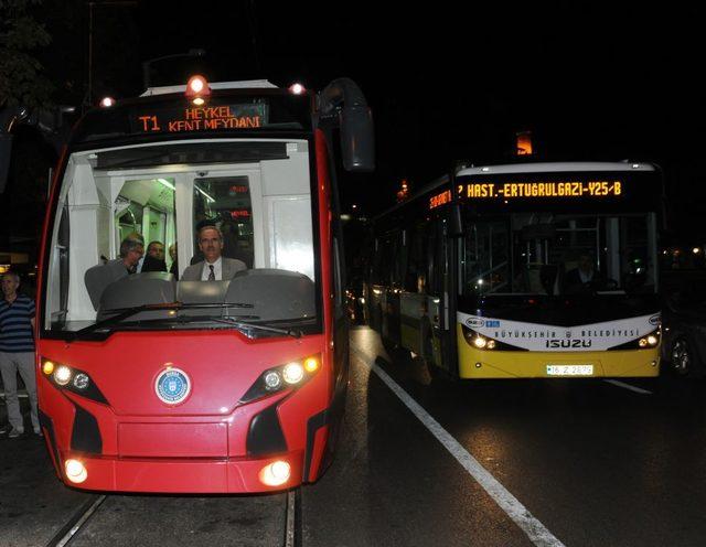 Yerli Tramvay İpekböceği, Önce Kum Torbası, Sonra Yolcu Taşıyacak