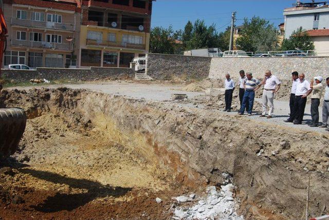 Orhaneli nde Katlı Otoparkın Temeli Atıldı 1