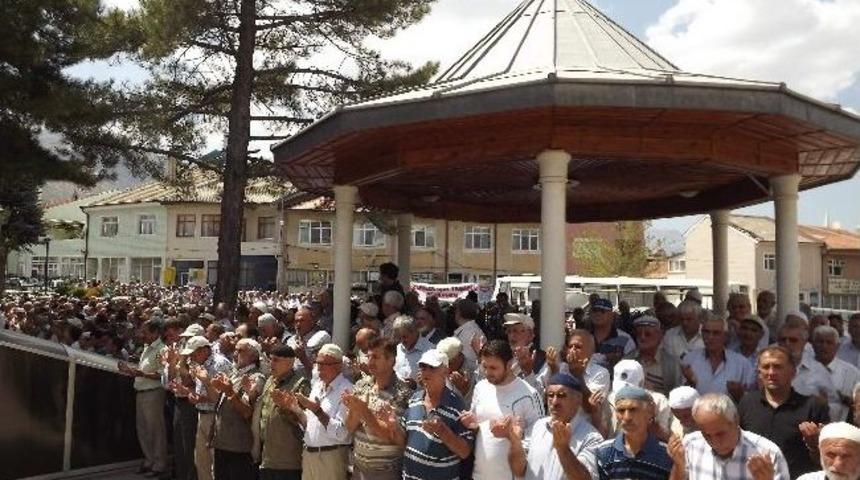 Seydişehir&rsquo;de Mısır&rsquo;da &Ouml;lenler İ&ccedil;in Gıyabi Cenaze Namazı Kılındı