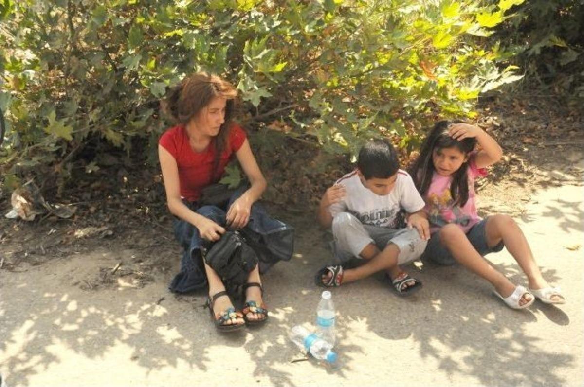 Kamyonun Sıkıştırdığı Otomobil Şarampole U&ccedil;tu: 7 Yaralı