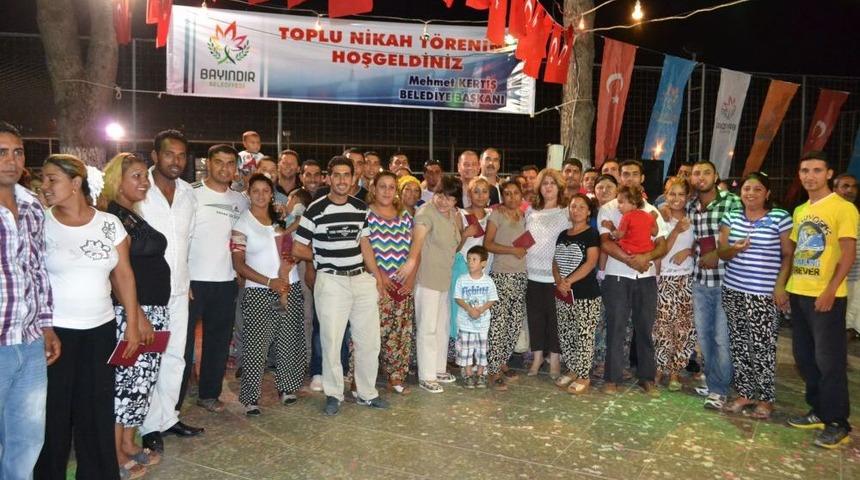 Bayındır Belediyesi'nde Toplu Nikah Mutluluğu