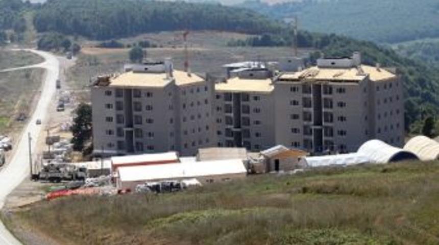 Korucuk&rsquo;ta Evler Y&uuml;kseliyor