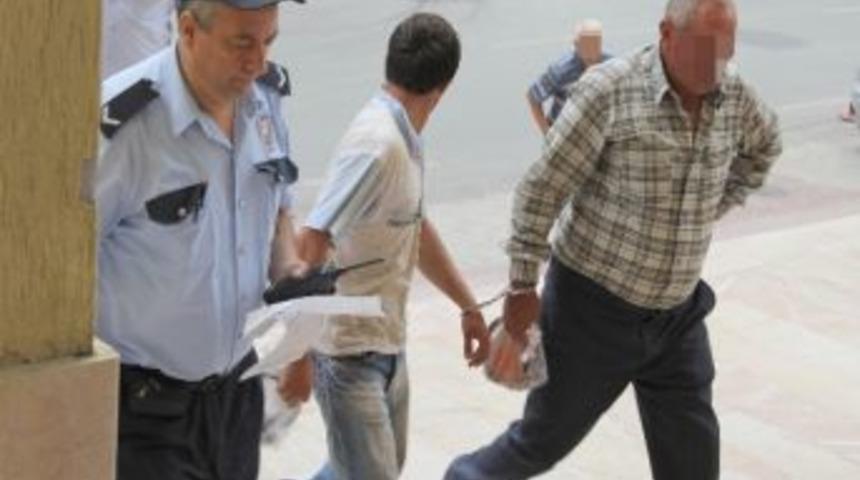 Otlattıkları Koyunlar &Ccedil;alınınca G&ouml;zaltına Alındılar